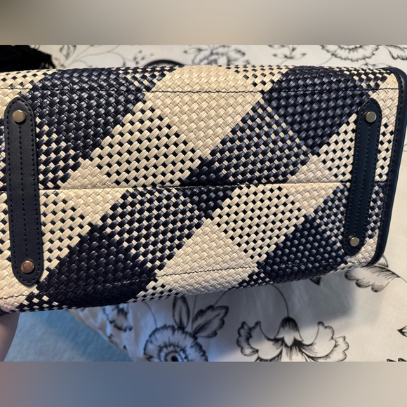 Kate Spade woven Navy and white - Picture 4 of 4